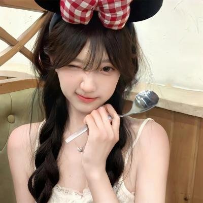 美女老板悔哭了